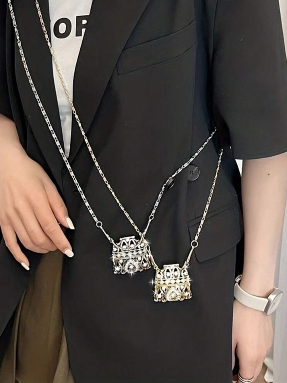 Elegant Gold Crystal Mini Bag with Chain Strap - Picture 5 of 5